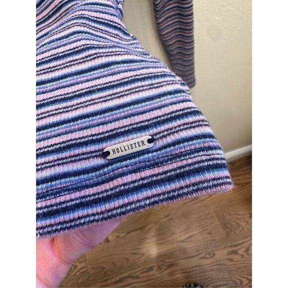 Hollister Must Have Collection Blue and Pink Stripe Long Sleeve Turtleneck Size - Picture 2 of 4